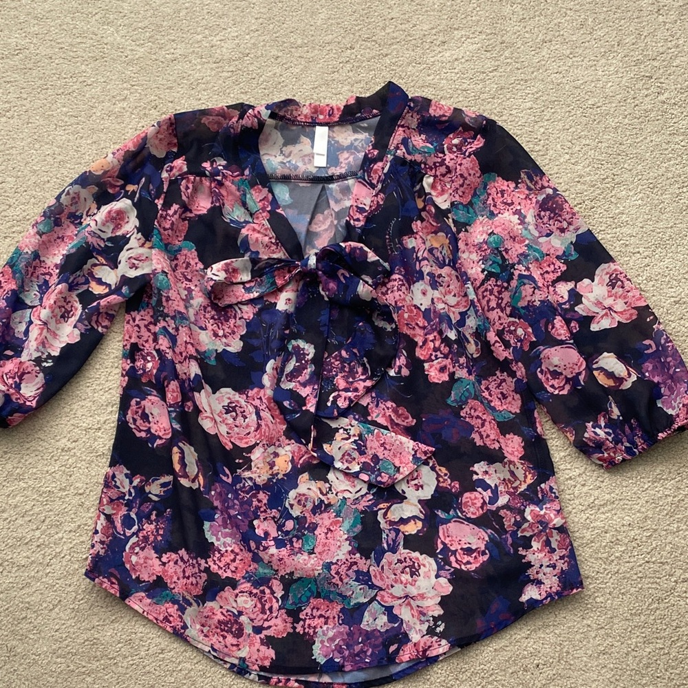 Target short sleeve floral print sheer blouse with tie at neck